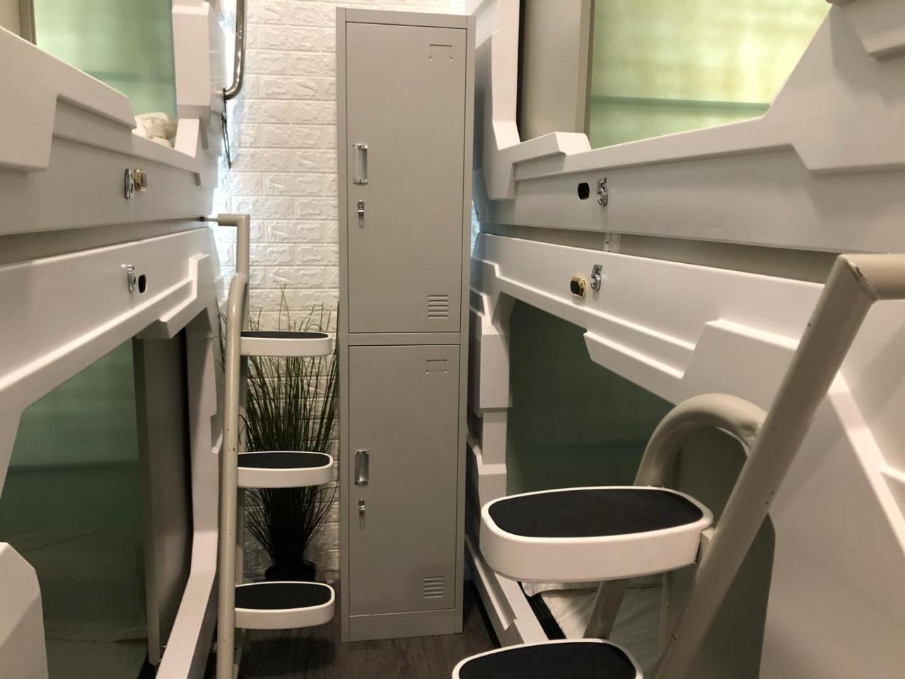 Oh My Pods Hostel Singapura Luaran gambar