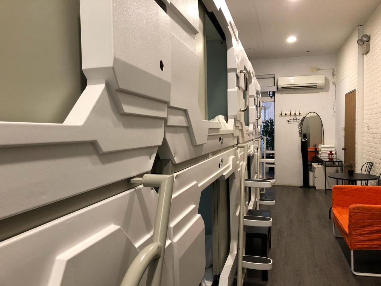 Oh My Pods Hostel Singapura Luaran gambar
