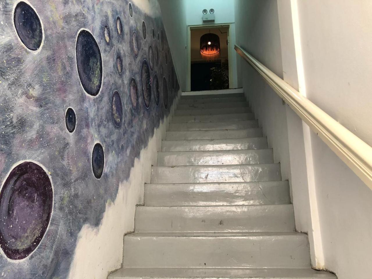 Oh My Pods Hostel Singapura Luaran gambar