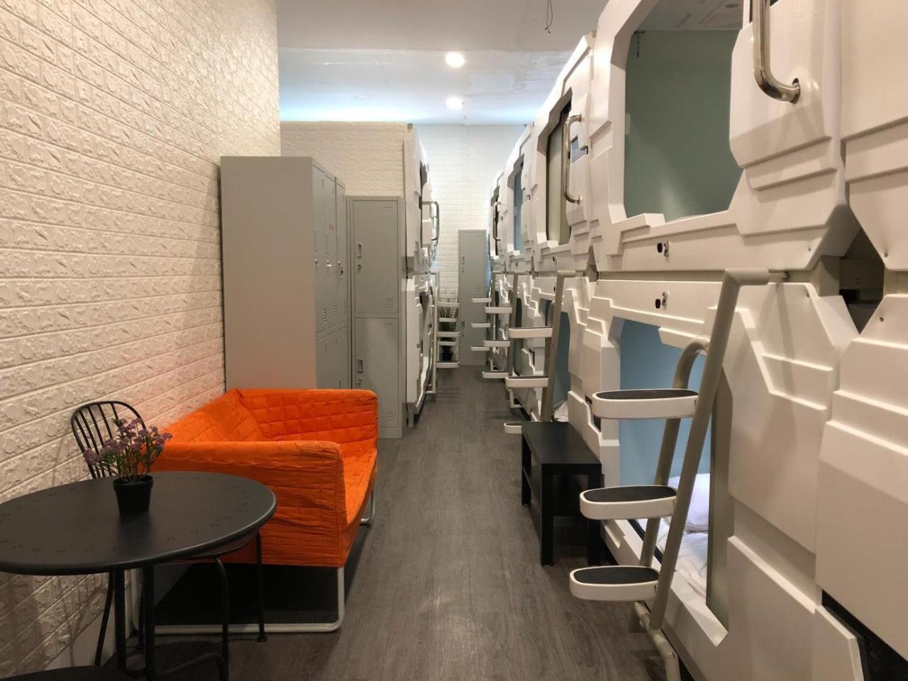 Oh My Pods Hostel Singapura Luaran gambar